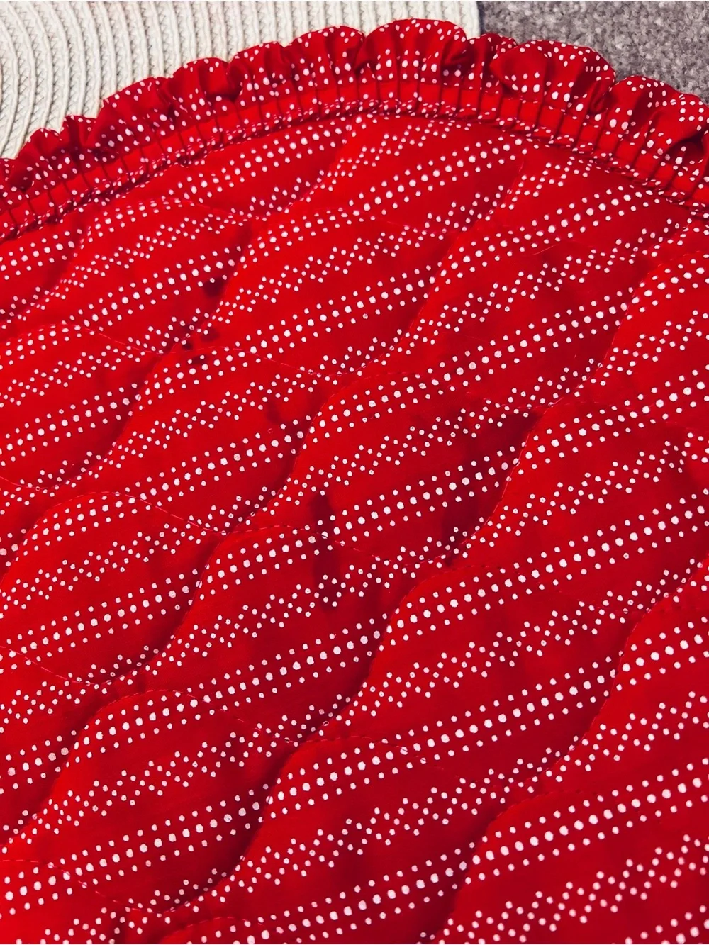 Authentic vintage 6 pc. Oval red & white quilted placemats